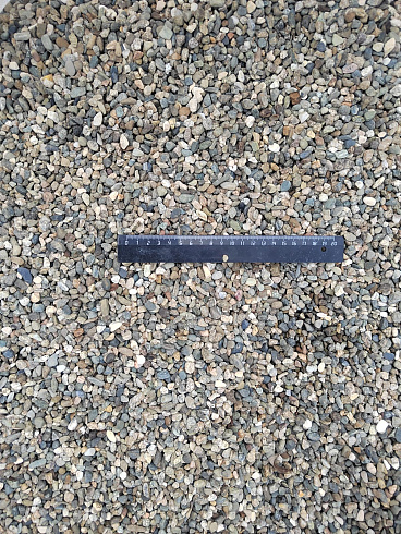 Kamenclub.ru: Галька речная окат (серая) фр.5-10 мм купить  в Коломне галька речная серая, серый, темно-серый, светло-серый, коричневый речная окатанная галька декоративная ландшатфная 5000 руб/т   фото КАМЕНЬ КЛУБ
