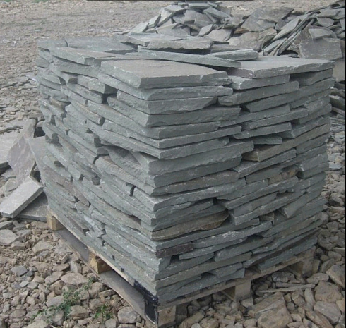 Kamenclub.ru: Песчаник пластушка серо-зеленый (1,5 см)  купить в Коломне плитняк - пластушка серо-зеленый, серый, зеленый пластушка рваная ландшафтная колотая 10200 руб/м3   фото КАМЕНЬ КЛУБ