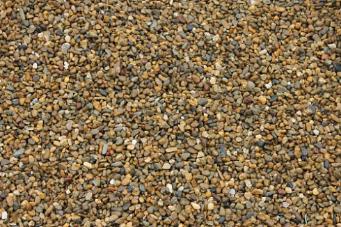 Kamenclub.ru: Галька окат (серо-желтая) фр.10-20 мм. купить  в Коломне галька серо-желтая, рыжая, серый речная окатанная округлая галька 5000 руб/т   фото КАМЕНЬ КЛУБ