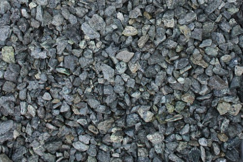 Kamenclub.ru: Щебень крошка зеленый (змеевик) фр. 10-20 мм.  купить в Коломне змеевик зеленый, салатовый декоративная ландшафтная каменная крошка щебня 7 200 руб/т   фото КАМЕНЬ КЛУБ