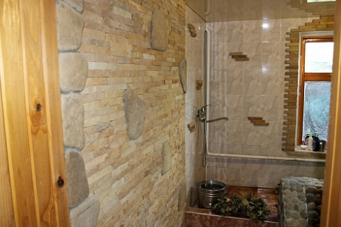 Kamenclub.ru: Песчаник (лапша) art PSG-3-01  купить в Коломне    2300 руб/кв.м   фото КАМЕНЬ КЛУБ