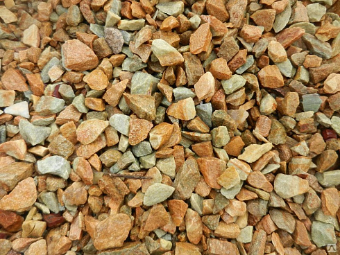 Kamenclub.ru: Щебень крошка желтый (ЗЛАТОЛИТ) фр. 5-10 мм.  купить в Коломне мрамор золотистый, бежевый, желтый каменная ландшафтная декоративная крошка здатолита 8500 руб/т   фото КАМЕНЬ КЛУБ