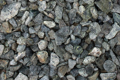 Kamenclub.ru: Щебень крошка зеленый (змеевик) фр. 40-70 мм.  купить в Коломне мрамор змеевик зеленый, салатовый щебень декоративный 8000 руб/т   фото КАМЕНЬ КЛУБ