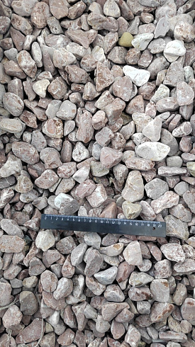 Kamenclub.ru: Мраморная крошка (щебень галтованный розовый) фр.20-40 мм.  купить в Коломне мрамор розовый, красный оголтованный округлый щебень  15000 руб/т   фото КАМЕНЬ КЛУБ