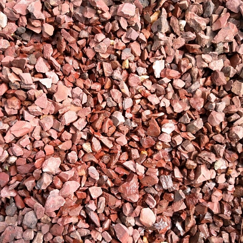 Kamenclub.ru: Щебень крошка красный (ЯШМА) фр. 5-10 мм.  купить в Коломне крошка каменная яшмы красный, бордовый, темно-красный декоративная крошка ландшафтная каменная яшмоидная 8500 руб/т   фото КАМЕНЬ КЛУБ