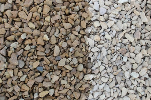 Kamenclub.ru: Щебень крошка желтый (песчаник) фр. 10-20 мм.  купить в Коломне песчаник бежевый, серый, рыжий декоративный ландшафтный щебень колотый 9500 руб/т   фото КАМЕНЬ КЛУБ