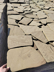 Kamenclub.ru: Песчаник пластушка серо-зеленый (3,0 см)  купить в Коломне песчаник серо-зеленый, серый, зеленый песчаник пластушка колотый рваный ландшафтный 10200 руб/м3   фото КАМЕНЬ КЛУБ