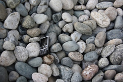 Kamenclub.ru: Галька речная окат (ассорти) фр. 50-100 мм. купить  в Коломне галька природная округлая серая белая черная серая коричневая синяя галька речная окатанная округлая 6200 руб/т   фото КАМЕНЬ КЛУБ