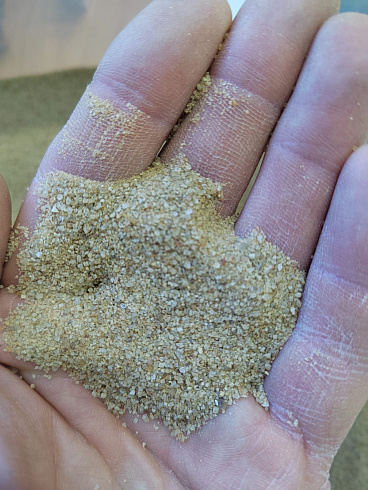 Кварцевый песок для площадок фр. 0,16-0,63 мм.  купить в Коломне фото Камень Клуб