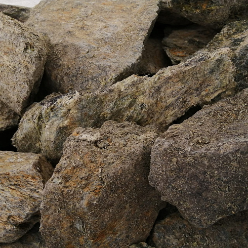 фото Змеевик салатовый  (фр. 70-100 мм)  купить в Коломне в интернет-портале КАМЕНЬ КЛУБ