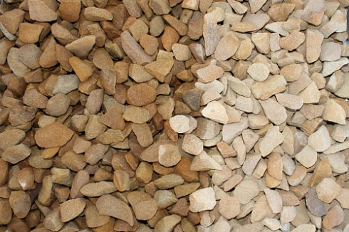 Kamenclub.ru: Щебень крошка желтый (песчаник) фр. 20-40 мм.  купить в Коломне песчаник бежевый рыжий каменная крошка песчаника 9500 руб/т   фото КАМЕНЬ КЛУБ