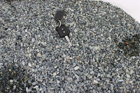 Kamenclub.ru: Щебень крошка зеленый (змеевик) фр. 5-10 мм  купить в Коломне змеевик зеленый, салатовый ландшафтный декоративный щебень крошка 7 200 руб/т   фото КАМЕНЬ КЛУБ