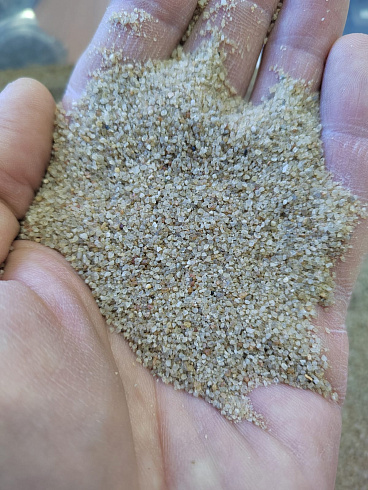 Кварцевый песок для площадок фр. 0,3 - 1 мм.  купить в Коломне фото Камень Клуб