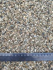 Kamenclub.ru: Галька речная окат (серая) фр.3-5 мм купить  в Коломне галька речная серая бежевый темно-серый окатанный речной камень округлый 9500 руб/т   фото КАМЕНЬ КЛУБ